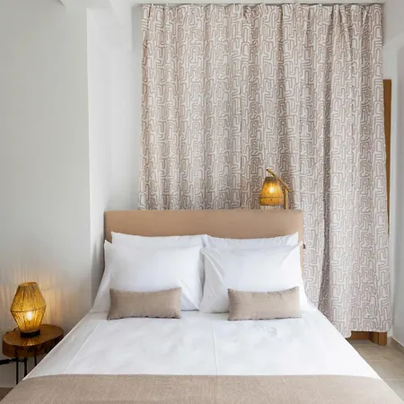 Villa Bergamot & Myrtillo With Shared Pool,afitos #feelslikehome Áfitos