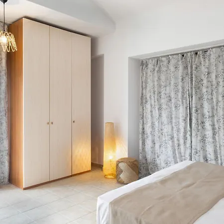 Bergamot & Myrtillo With Shared Pool,afitos #feelslikehome