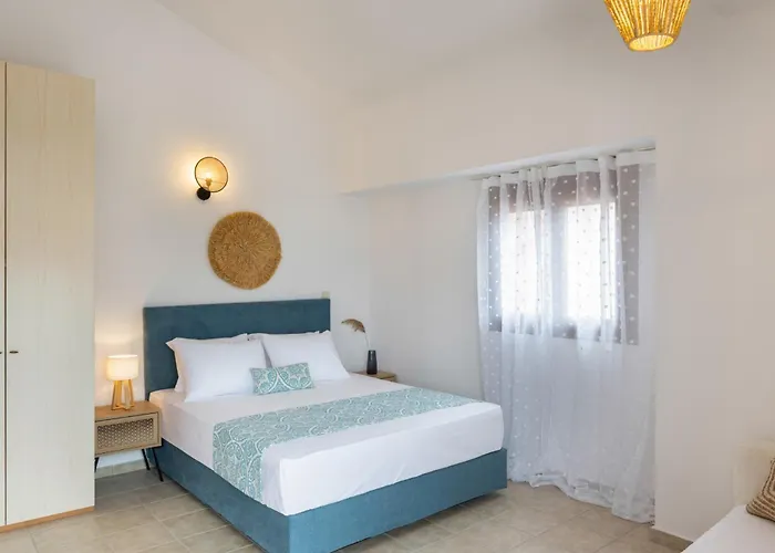 Bergamot & Myrtillo With Shared Pool,afitos #feelslikehome