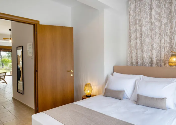 Villa Bergamot & Myrtillo With Shared Pool,afitos #feelslikehome *