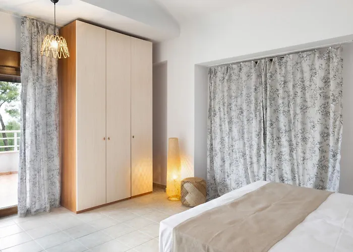 Bergamot & Myrtillo With Shared Pool,afitos #feelslikehome