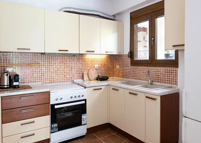 Bergamot & Myrtillo With Shared Pool,afitos #feelslikehome