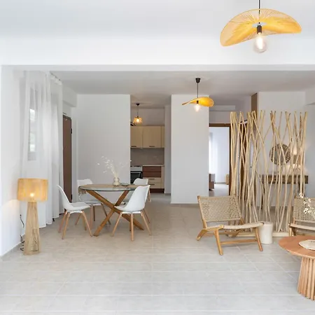 Villa Bergamot & Myrtillo With Shared Pool,afitos #feelslikehome