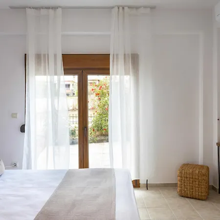 Villa Bergamot & Myrtillo With Shared Pool,afitos #feelslikehome