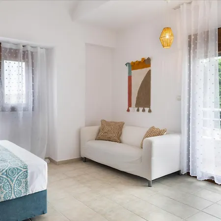 Bergamot & Myrtillo With Shared Pool,afitos #feelslikehome Villa *