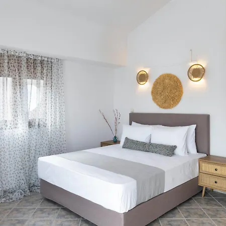 Villa Bergamot & Myrtillo With Shared Pool,afitos #feelslikehome