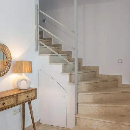 Villa Bergamot & Myrtillo With Shared Pool,afitos #feelslikehome